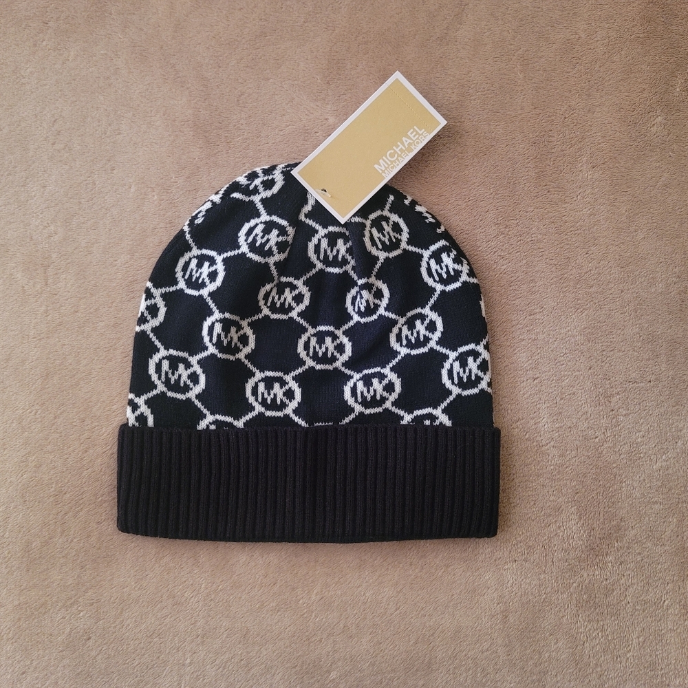 Michael Kors Women Black/White Monogram Beanie NWT